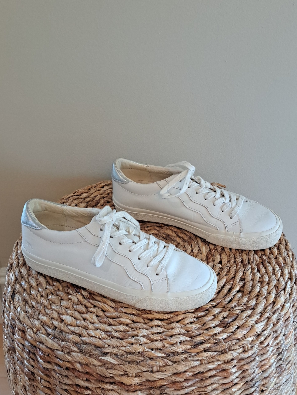 Madewell Unisex Boardwalk Wave White Leather Athleisure/Preppy Sneakers W7/M5.5